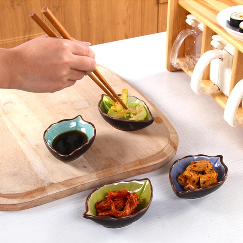 Japanese-Style Ceramic Condiment and Sauce Dishes for Kitchen Use