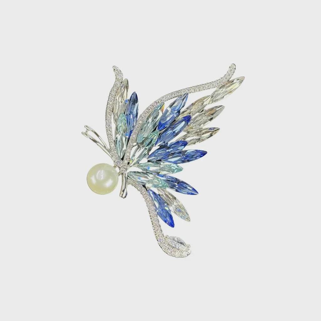 Elegant Gradient Crystal Butterfly Brooch for Women - Luxurious High-End Accessory for Suits and Coats