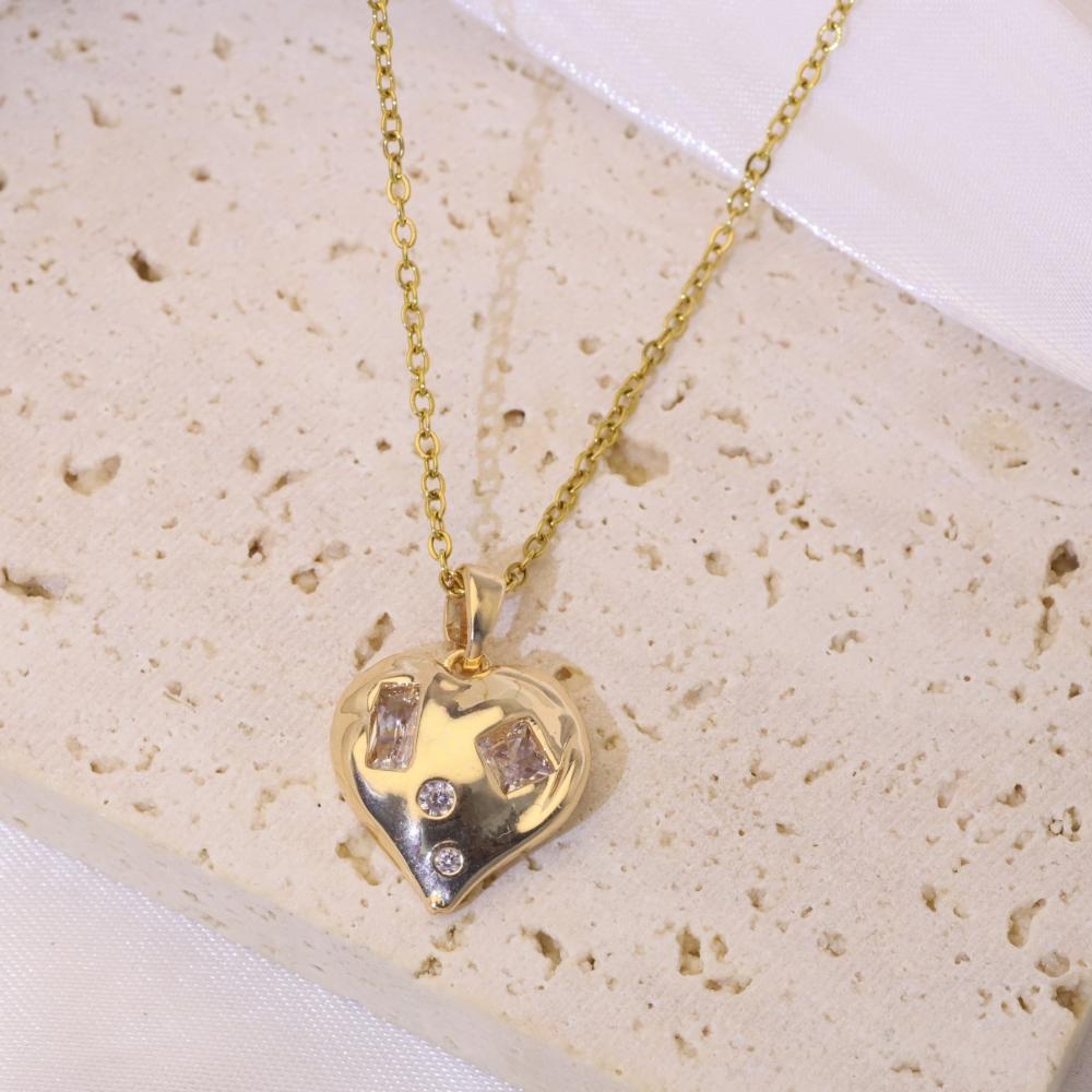 Fashion Heart Shape Pendant Necklaces for Women Zirconia Necklace Wedding Party Jewelry Accessories
