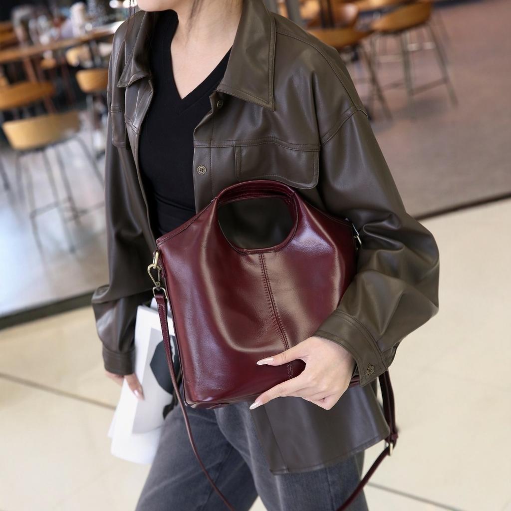 First Layer Cowhide Bucket Bag New Autumn and Winter Retro Hand Improved Genuine Leather One Shoulder Crossbody Women's Bag