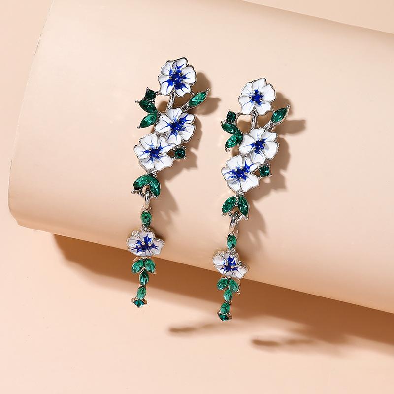 Natural Long Earrings Female Temperament Summer Green Leaf Flower Zircon Earrings Elegant Ornament
