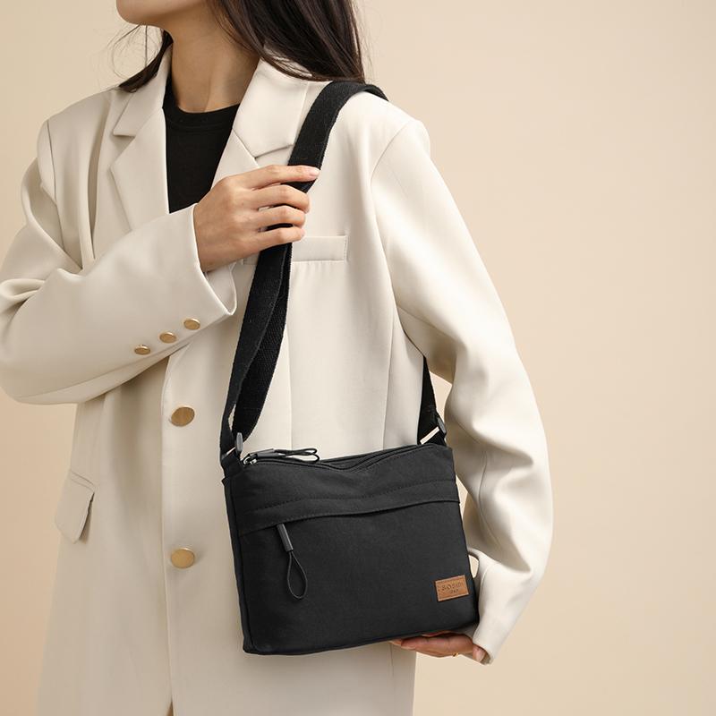 Damen Casual Umhängetaschen Nylongewebe Multi Taschen Kleine Kapazität Hobo Schultertasche Frühling Neueste Mode Messenger Bag
