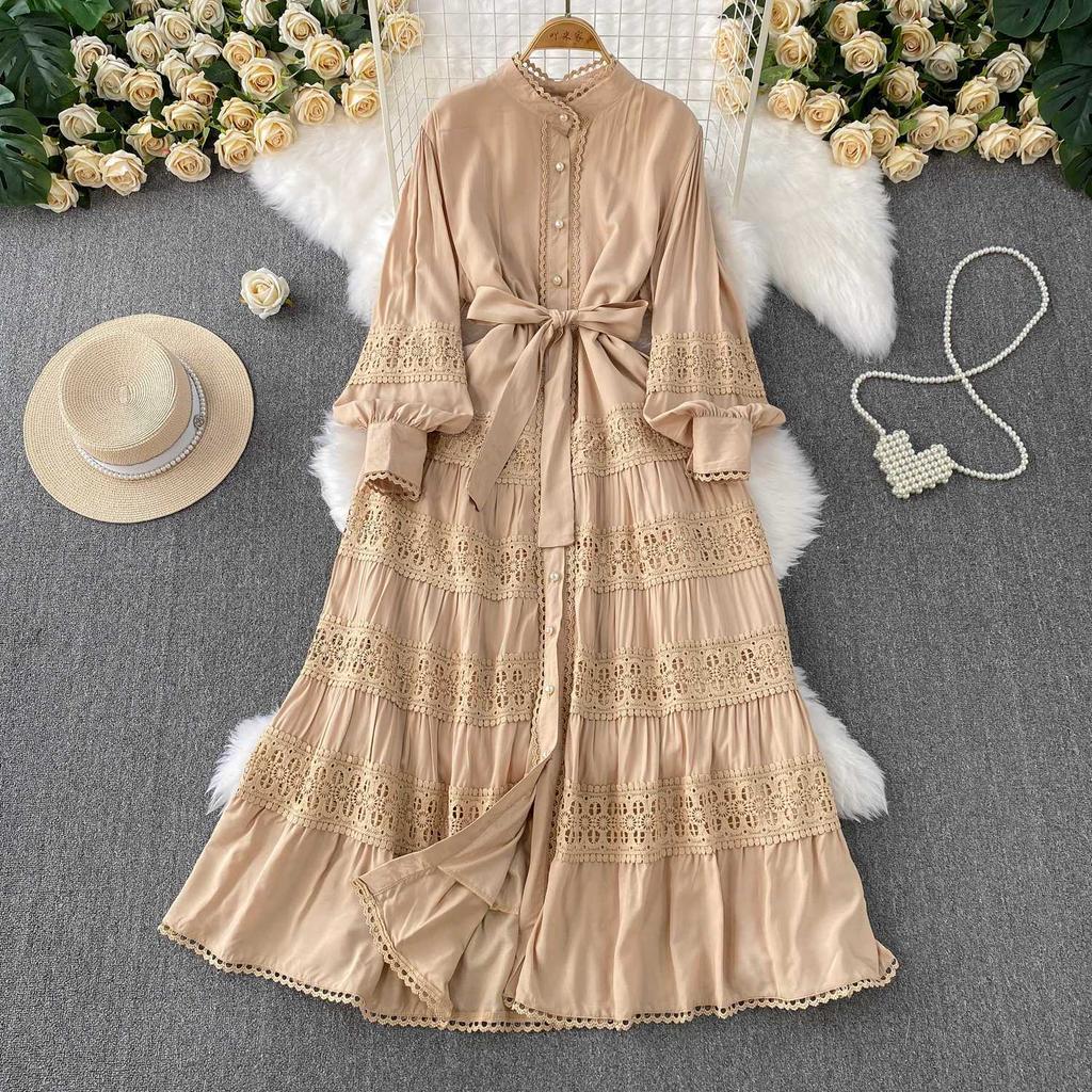 Light luxury celebrity temperament stand-up collar lantern sleeve dress women's summer new lace splicing waist and thin big swing dress