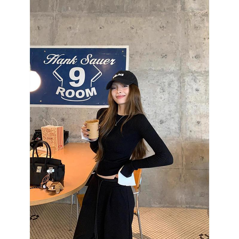 Temperament flared sleeve top women's spring high-end sense slim and thin inner bottoming shirt fashionable knitted sweater