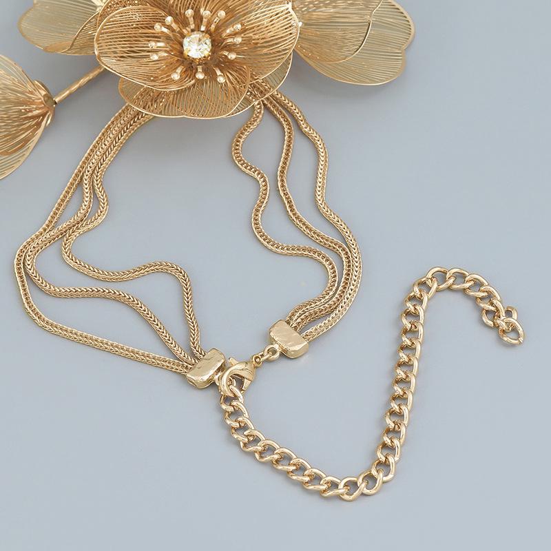 2024 Golden Flower Retro Bridal Dangle Earrings: Exquisite Chinese Style for Summer