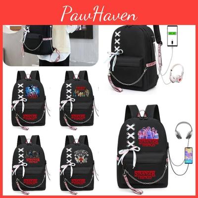 Stilvoller Stranger Things Rucksack mit USB-Ladeanschluss 20-35l Fassungsvermögen Oxford-Stoffmaterial