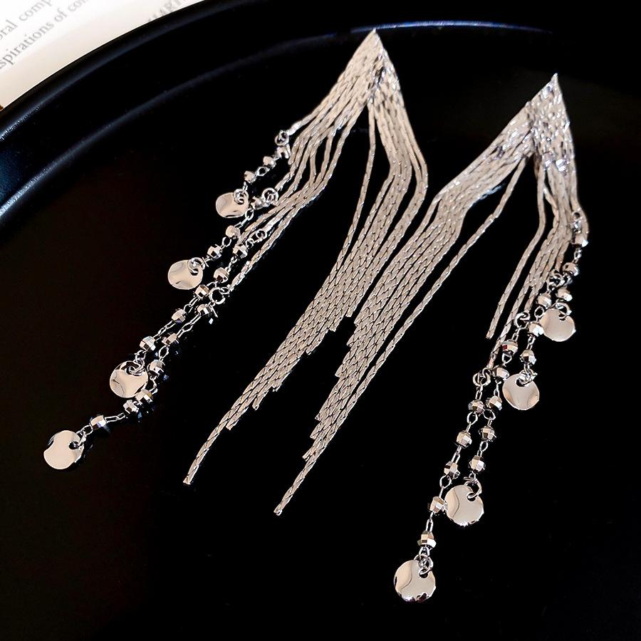 Real Gold Electroplated Silver Needle Metal Fringed Stud Earrings Light Luxury Earrings European and American Exaggerated Earrings Women