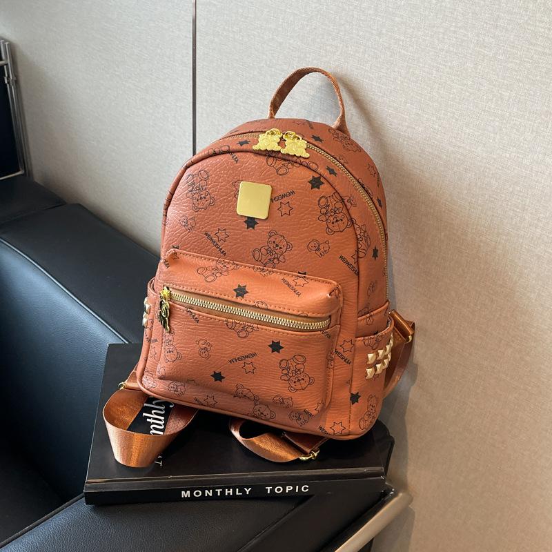 

Маленька жіноча сумка преміум-класу 2024 р. Новий простий дизайн рюкзака в іноземному стилі для приміських подорожей коричневий