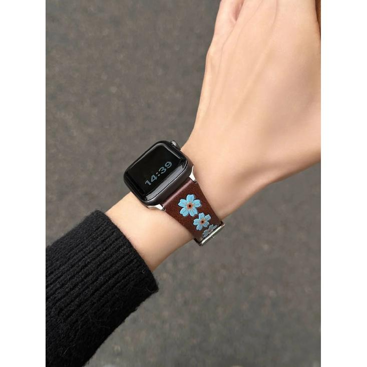 Elegant Flower Leather Loop For Apple Watch Band Women 11/10/9/8/7/6/5 38mm 40mm 41mm 42mm 44mm 45mm 46mm 49mm Strap