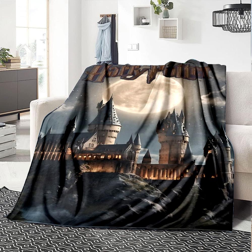 1pc Hogwarts Moonlight Flannel Blanket Soft Warm Throw for Home, Office, Travel, All-Season Cozy Bedding Gift L1474