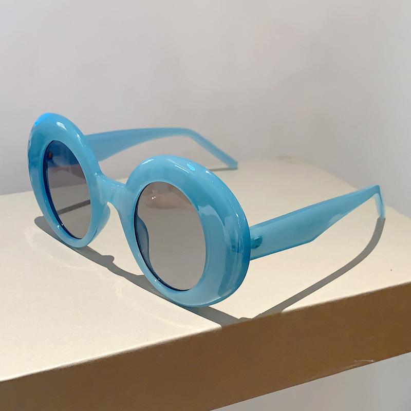 Vintage Round Sunglasses Women  New Fashion Candy Color Outdoor Beach Shades Trendy Ins Brand Designer UV400 Eyewear