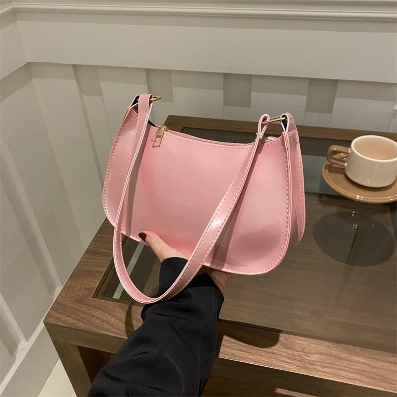 Korean version of fashion one-shoulder armpit bag women's new versatile ins solid color one-shoulder crossbody small square bag