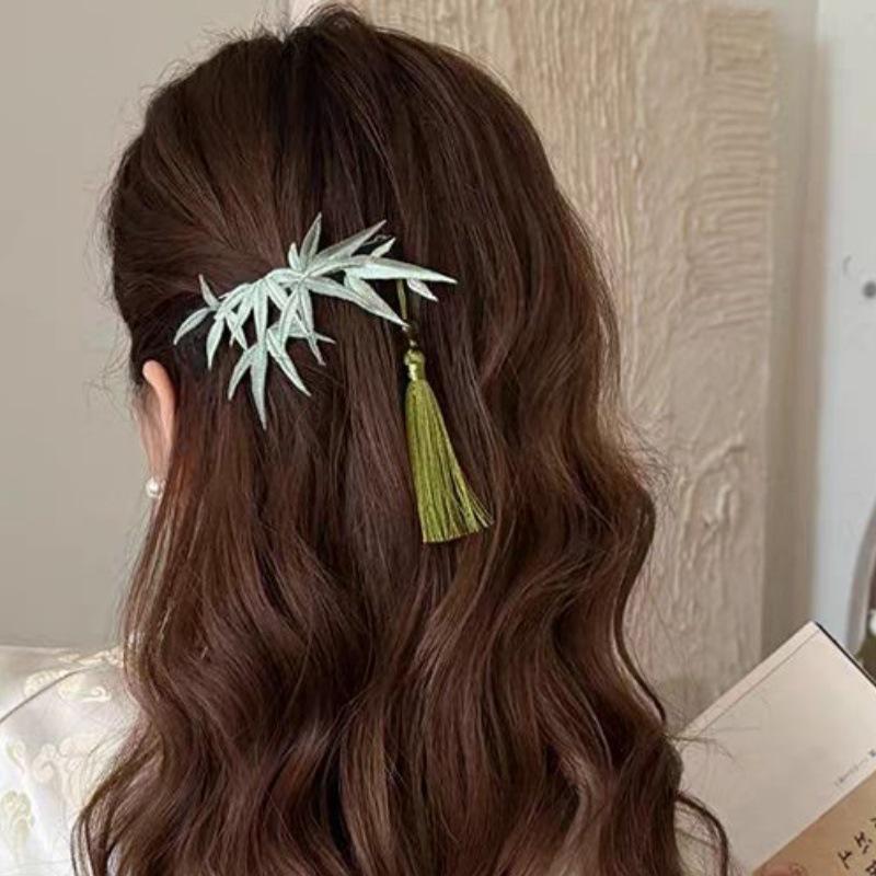 

1Pc National Style Bamboo Leaf Tassel Hair Clip Womens Curly Hair Side Clip Hair Accessory