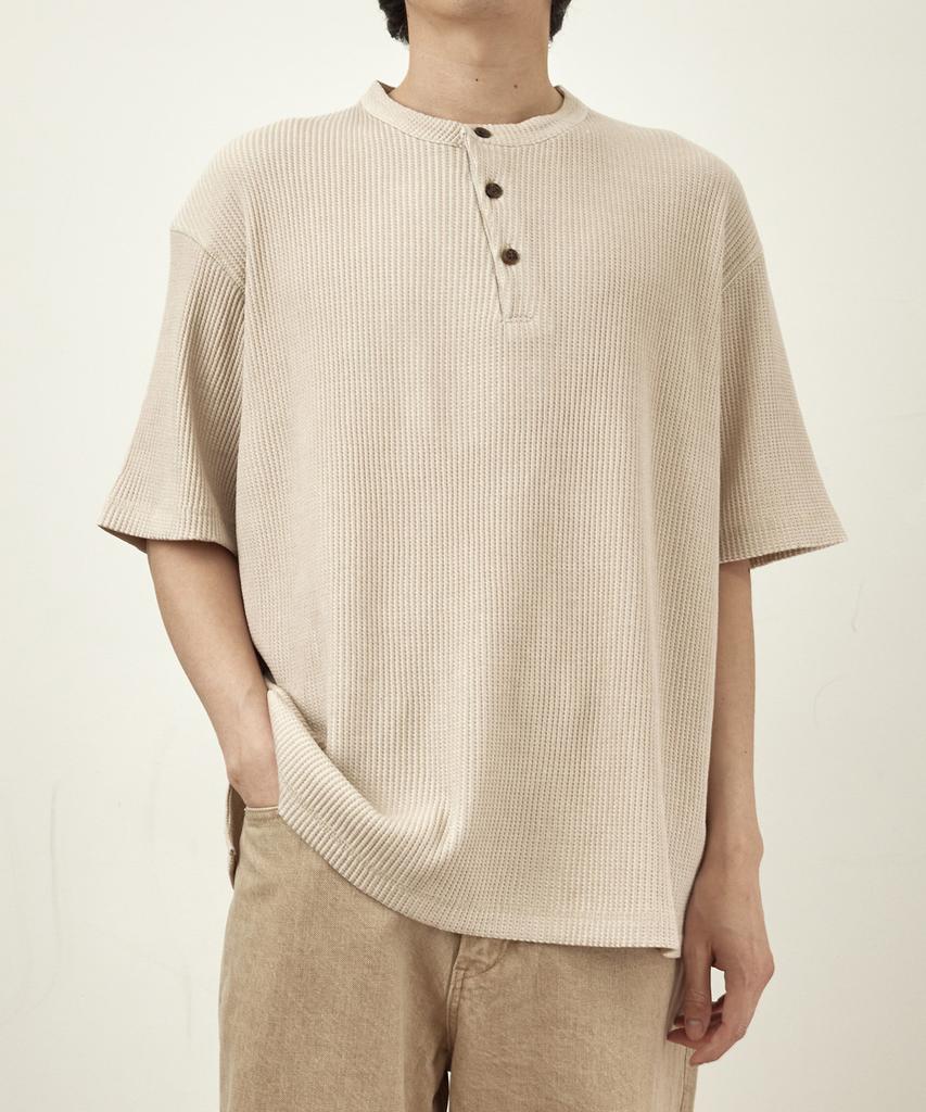 YOUTH Waffle Henley Neck H/S T-Shirt - Light Beige