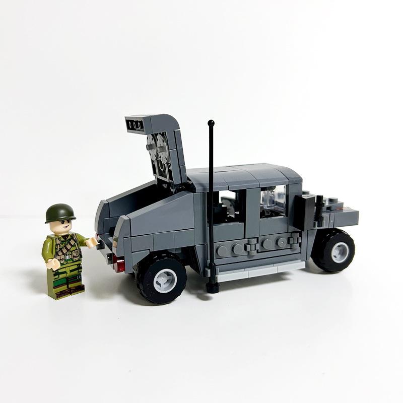 Hummer Off-Road Vehicle Building Block American Military Vehicle Armored Vehicle Chariot Assembled Toy Compatible Small Particles