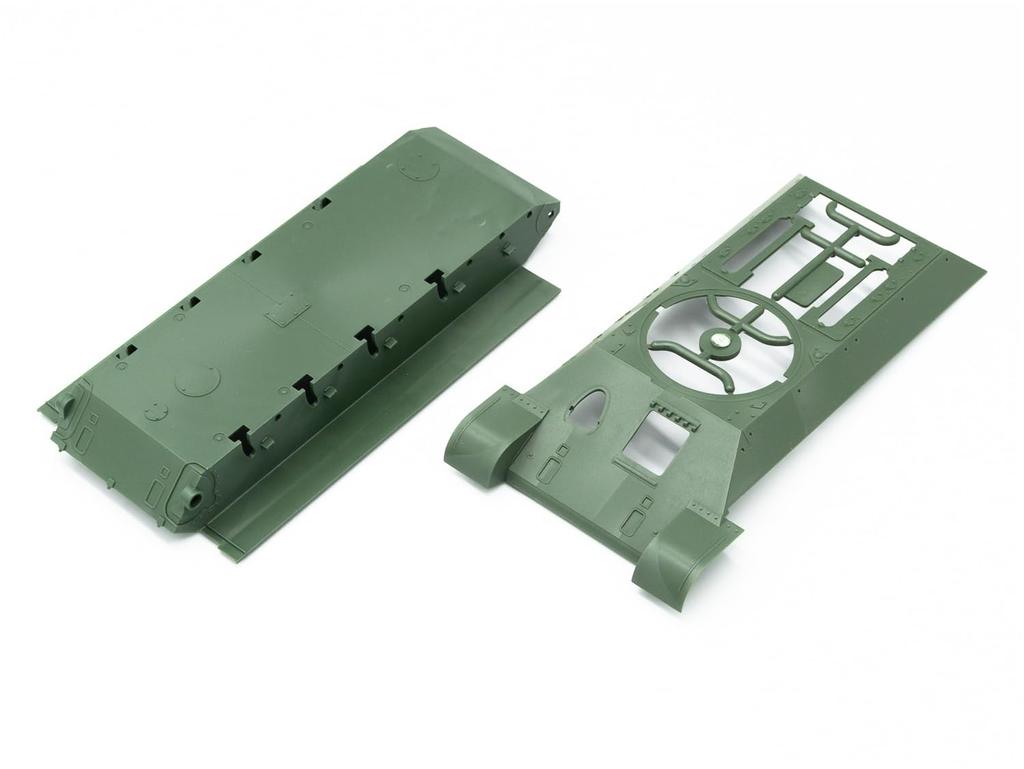 ICM 1/35 Scale World War II German Army Captured Pz.KpfW.747 T-34 (r) Medium Tank Plastic Model Kit 35370