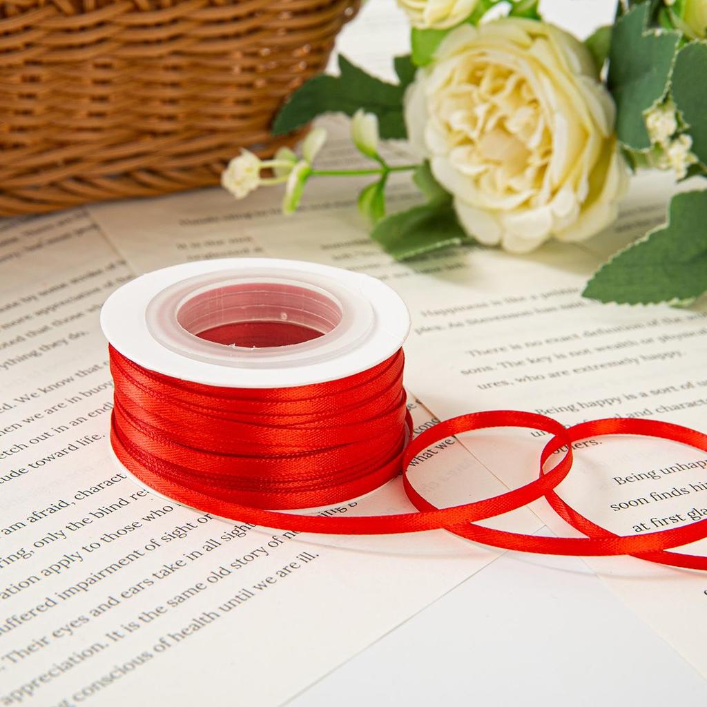 0,3 cm-es kétoldalas poliészter szalag ajándékcsomagoláshoz és hajdíszekhez