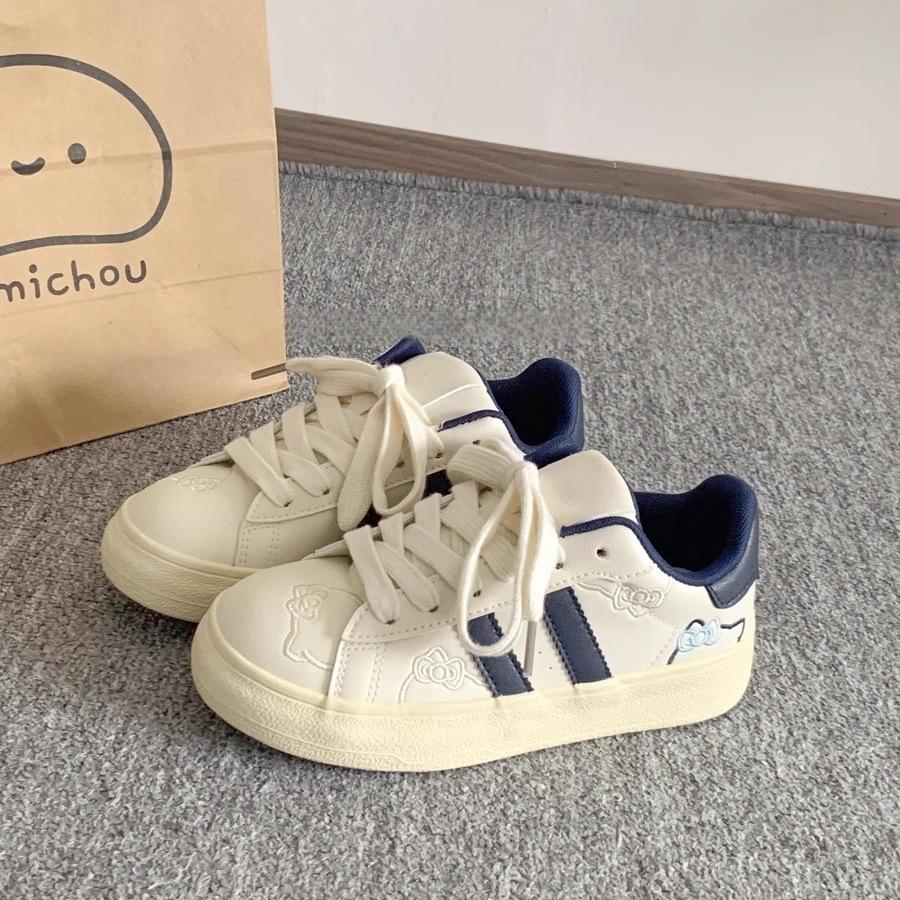 thick-soled versatile little white shoes women's new summer niche retro leather heightening sports and leisure board shoes