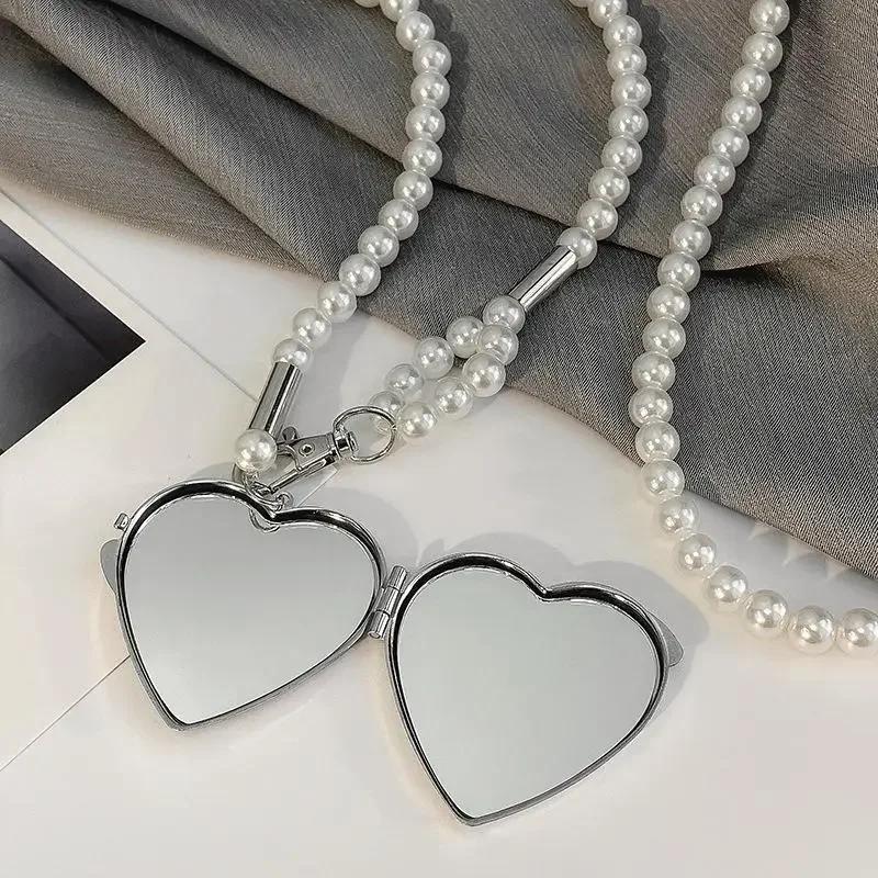 New Fashion Long Necklace With Big Mirror Heart Pendant Women Pearl Shoudler Chain Personality Jewelry Wedding Party Accessories