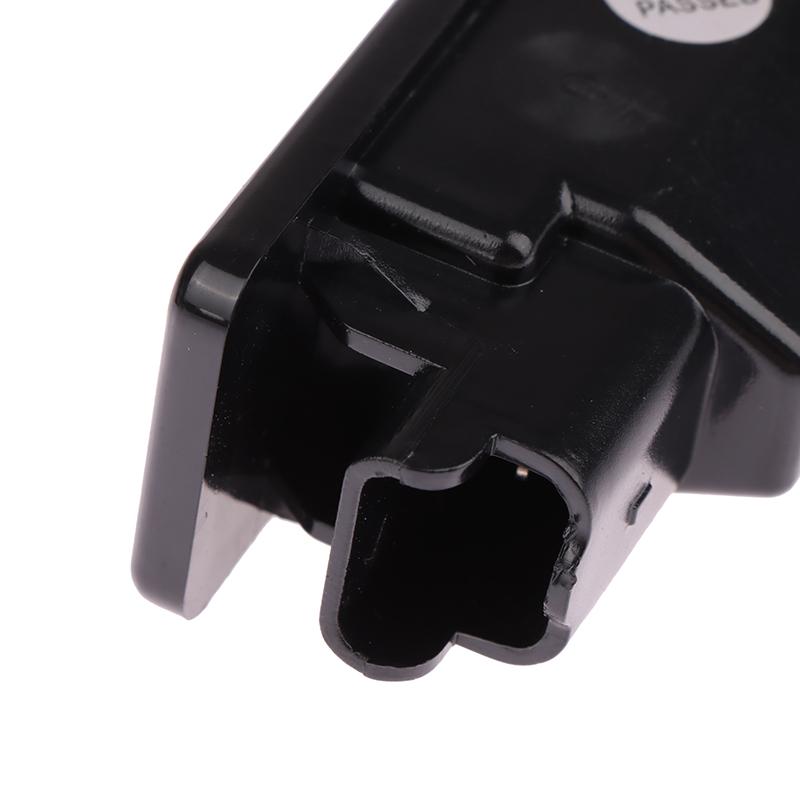 1/2 ks pro 106 1007 207 307 308 3008 406 407 508 607 a C2 C3 C4 C5 C6 C8 DS3 LED světlo SPZ