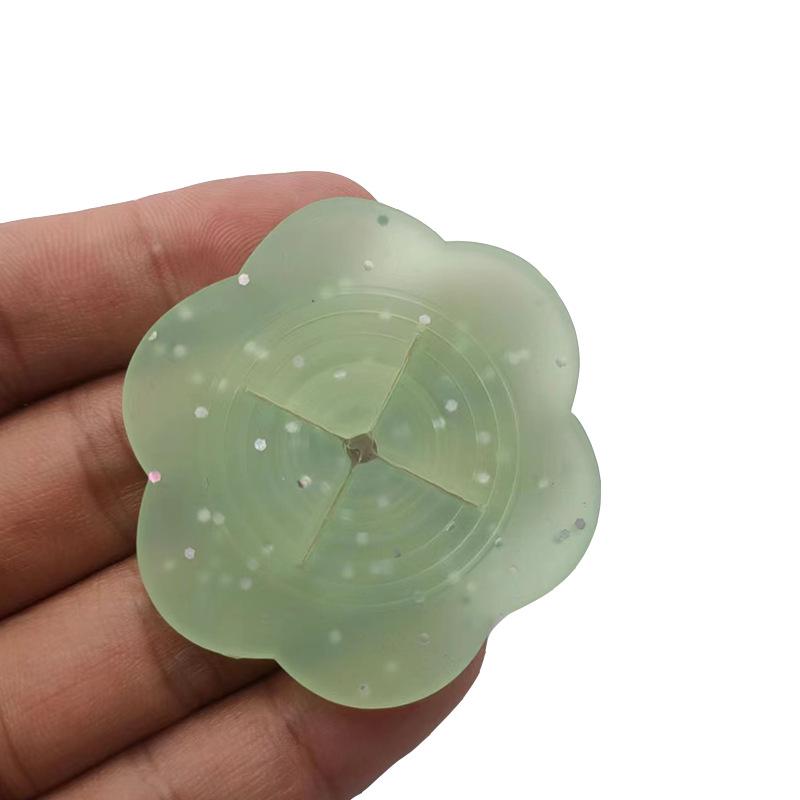 1PCS Non-slip Corner Knot Buckle Skirt Clip Women's Waist Hem Corner Buckle T-shirt Versatile Scarf Buckle