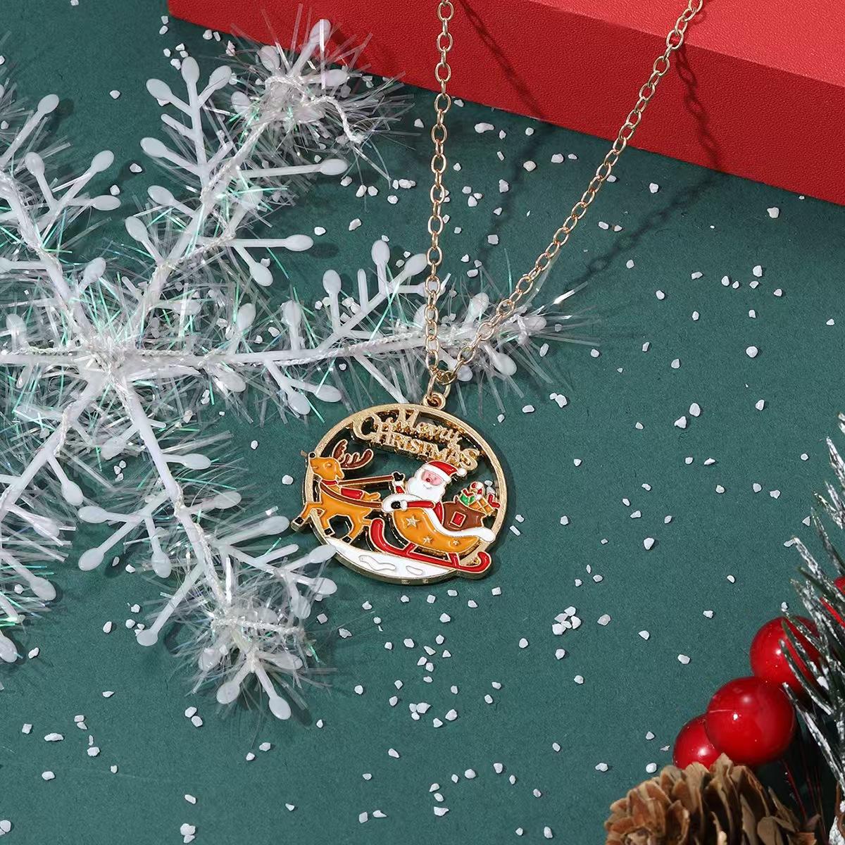 

Round Santa Pendant Gold Necklace, Stylish and Exquisite Christmas Accessories Gift