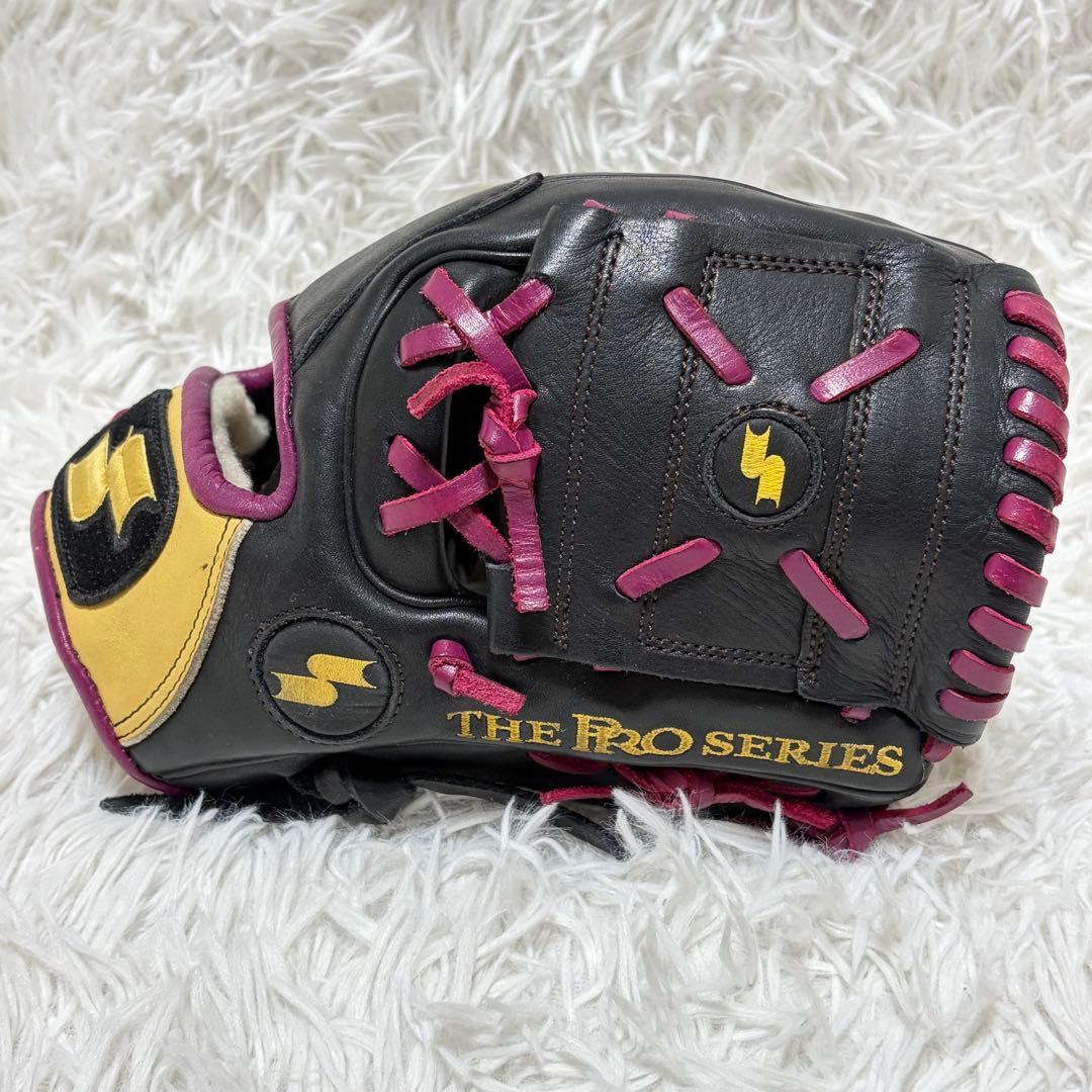 Used Good quality SSK Pro Series Softball Infielder Gloves