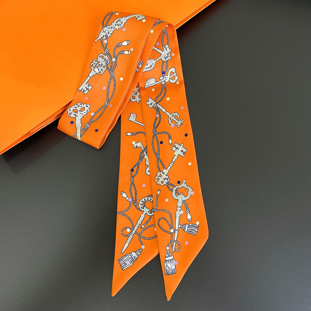 

Летняя классическая женская сумка с цепочкой, кисточкой и шарфом-лентой для волос 90cm