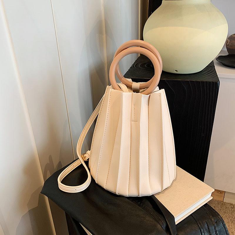 IELGY Summer Casual Pleated Bag Shoulder Fashion Bucket Bag