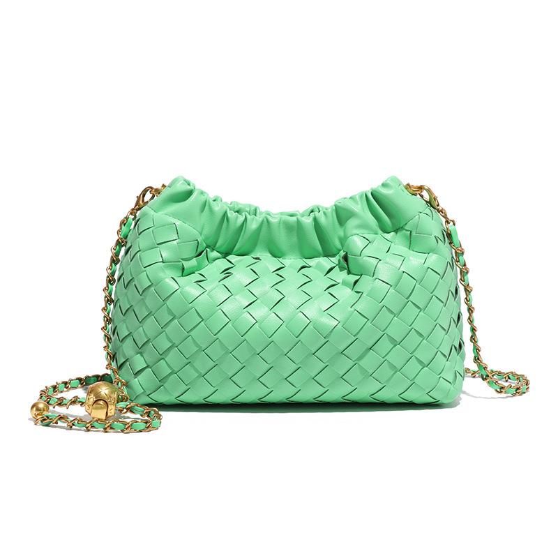 Hand-Woven Cloud Bag, Simple Metal Chain Shoulder Bag, Fashionable Niche Design, Exquisite Oblique Span Women'S Bag