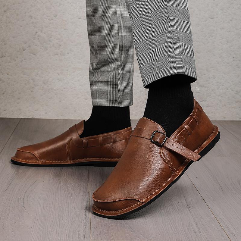 Fashion Summer Breathable Leather Casual Loafers Retro Style Quality Handmade Stitched Leather Shoe Fashion Men Business Commuting Shoes