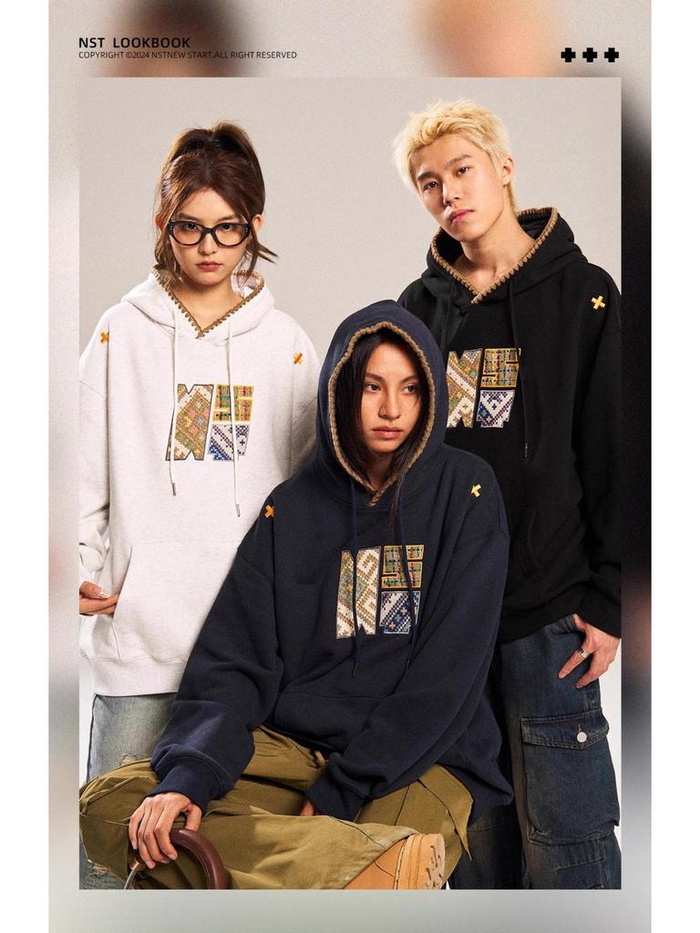 Retro Ethnic Style Men's Fleece-Lined Hooded Sweatshirt with Embroidery