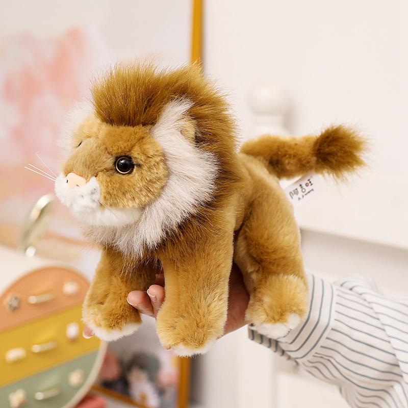Artificial Lion Animals Yellow White Soft Dolls Throw Pillow Baby Children Sleep Appease Doll Room Decor Birthday Gift for Baby`