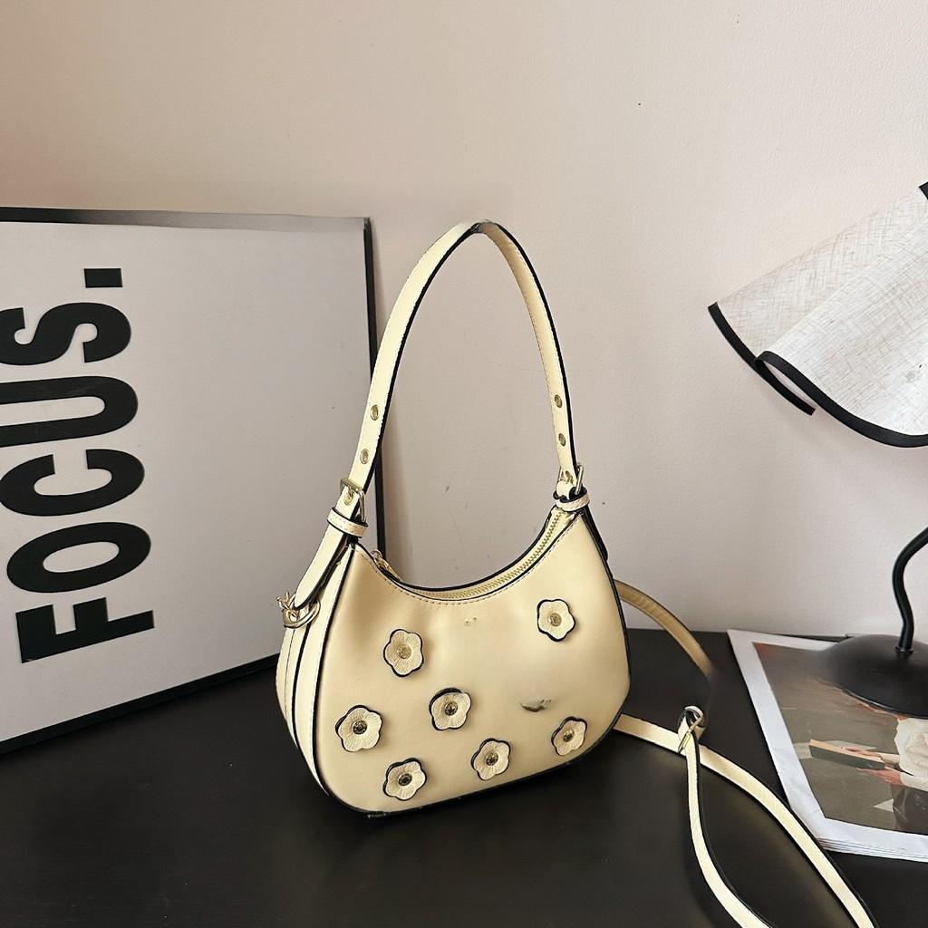 Flower Three Dimensional Trendy Small Women Bag Inner Pocket Design Zipper Bags