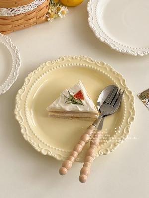 French Style Gentle Cream Ceramic Dessert Plate Home Floral Edge Relief Fruit Platter Cafe Pasta Steak Afternoon Tea Cake Dishes