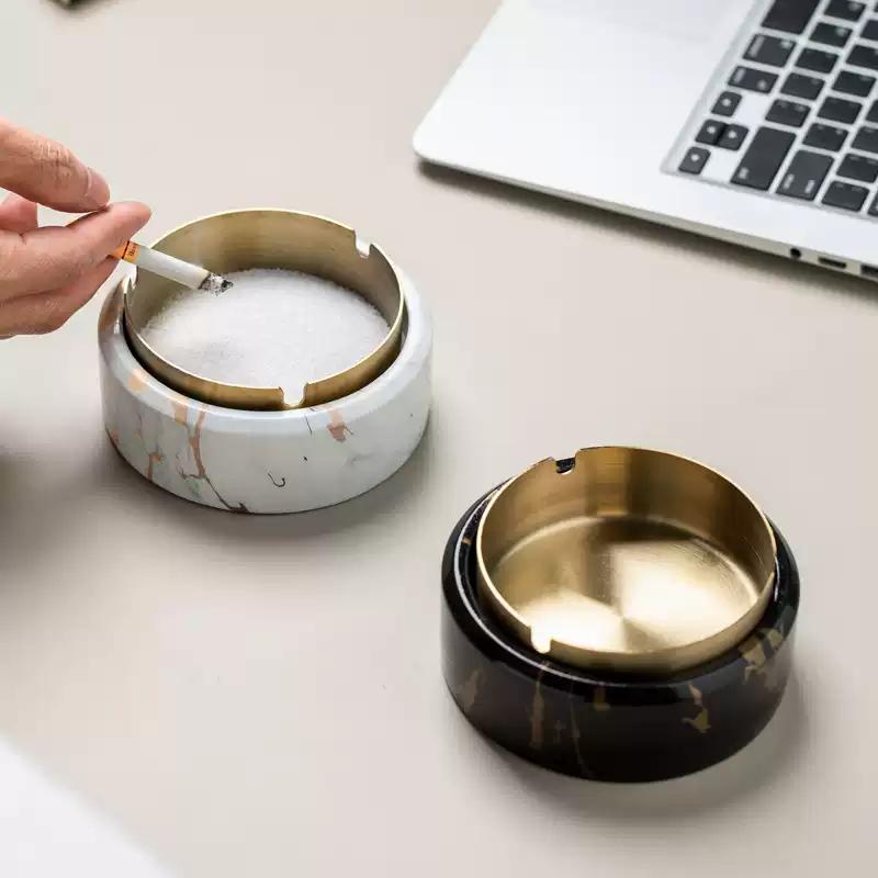 Nordic Ins Ashtray Luxury Home Living Room Simple Personality Creative Trend Hotel Office Decoration Anti-fly Ash Ornaments