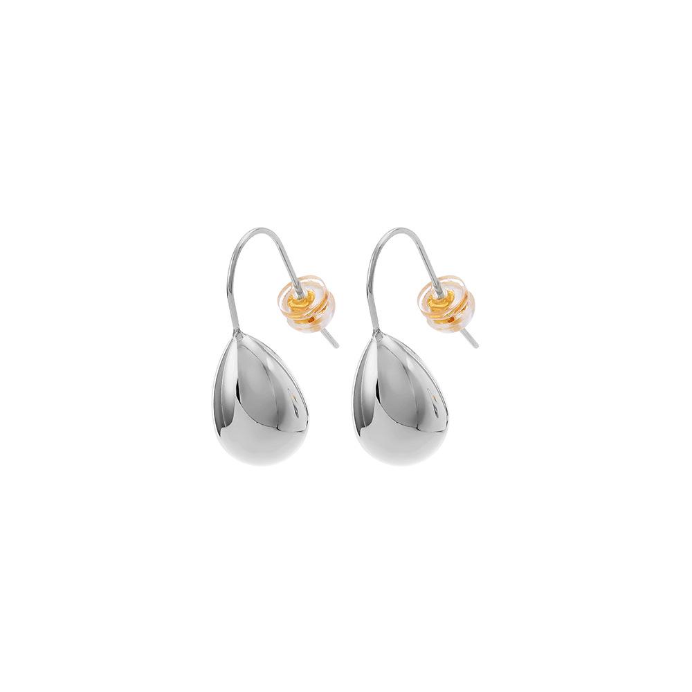 

18K Gold Plated Stainless Steel Light Luxury Water Drop Ear Cuff - Trendy, Versatile, and Elegant.