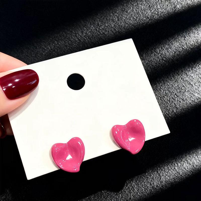 French Love Milk White Earrings Simple Versatile Stud Earrings Women'S Niche Design High-End Temperament Ear Jewelry