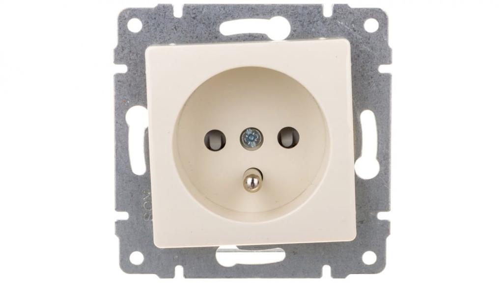 Vena Single Socket Z/U With Shutters Cream 510334