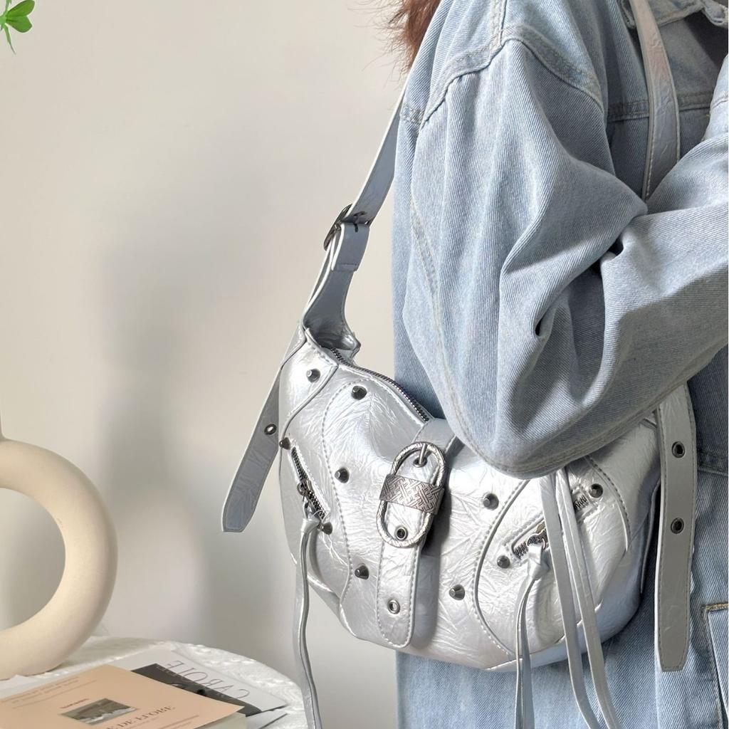 New Style Handheld Rivet Single Shoulder Crossbody Bag for Women Fashionable Trendy Large Capacity Stylish Versatile Crossbody Bag