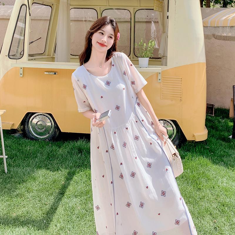 

Белое вышитое платье женское летнее новый дизайн чувство свободное живот и тонкая юбка XL белый