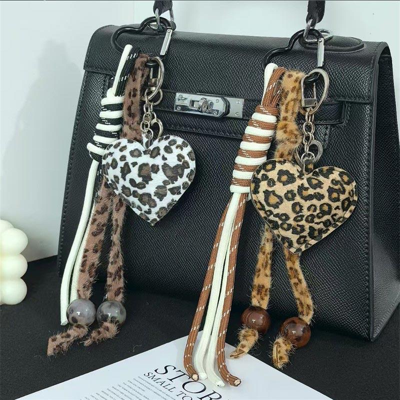Personal Leopard Print Bag Pendant Creative Heart Keychain Pendant Fashion Vintage Braided Cord Pendant Exquisite Versatile Gift