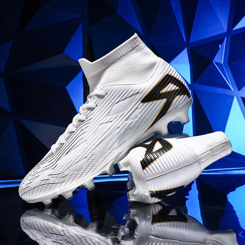 High-top Full-size Sports Shoes, Women's Long Nails, Teenagers' New Broken Nails, Football Shoes, Men's European Cup Training