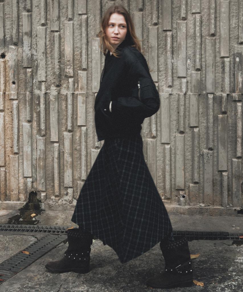 Mais Check Asymmetrical Flared Skirt