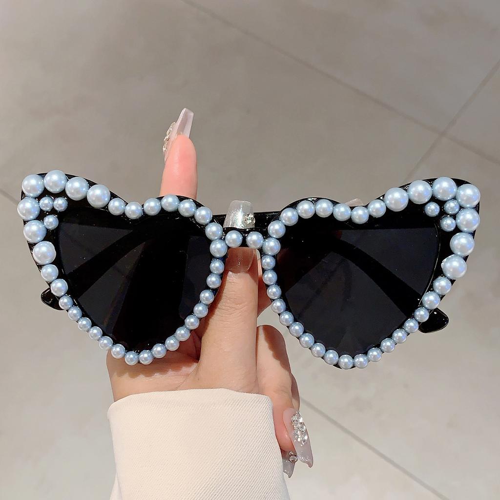 KAMMPT Fashion Heart Design Shades White Pearl Candy Color Decor Sunglasses Stylish Brand Pink Beach Sun Eyeglasses for Women's