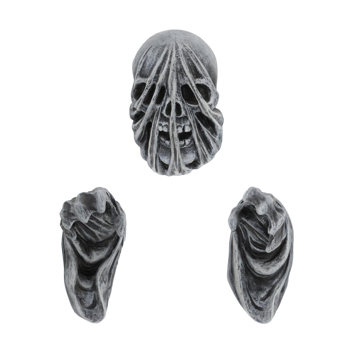 

A 3-piece set of zombie wall hanging resin handicrafts, featuring terrifying skulls piercing through the wall, an extremely terr