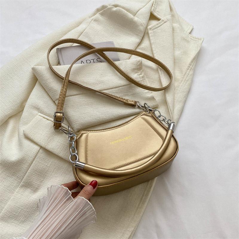 Stylish Silver Pu Leather Small Square Shoulder Bag 2023 New Design For Daily Outfits