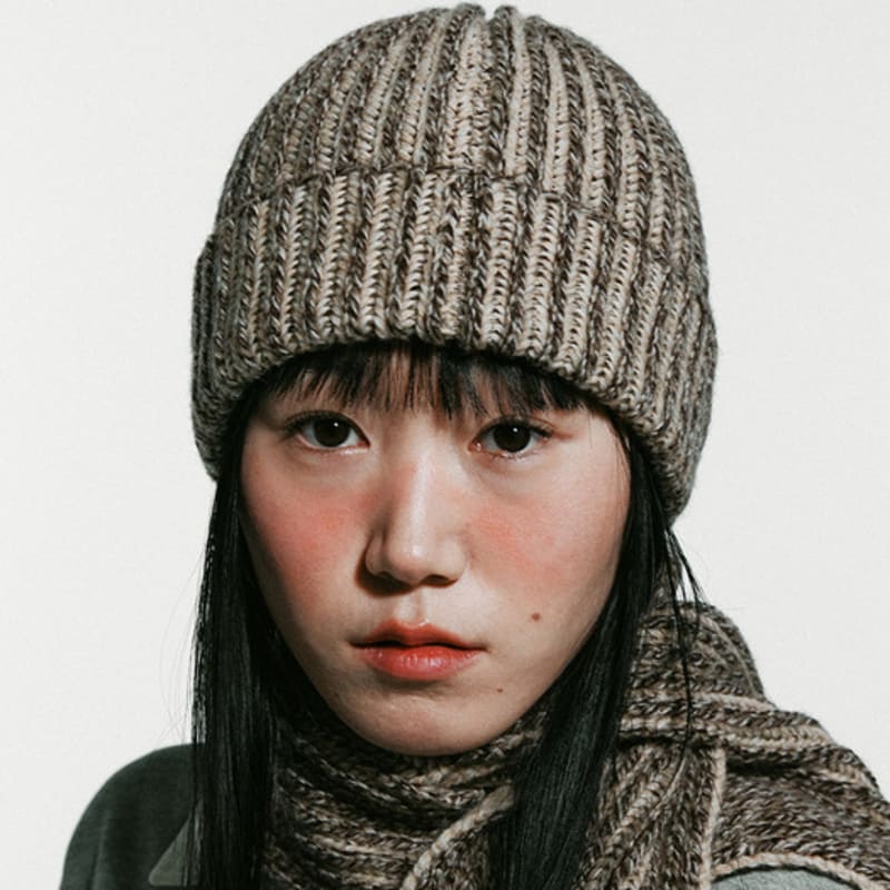 

YOUNGOH YB Переработанная пряжа Вязаная шапка-бини FREE