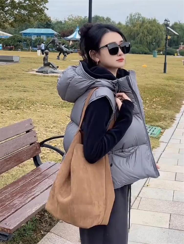 Women's 2024 Winter Short Hooded Slimming Down Puffer Vest