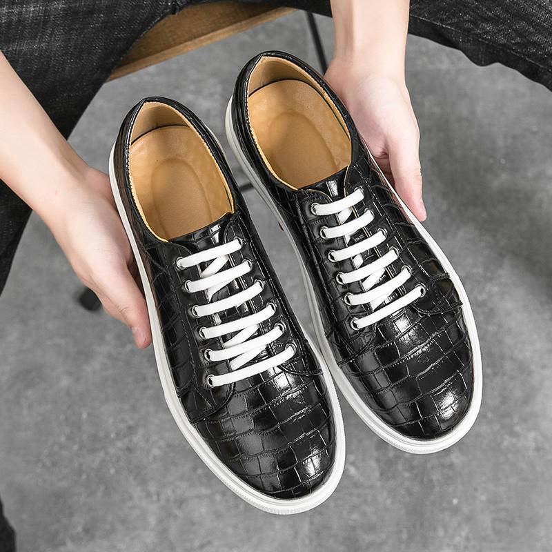 Fashion Handmade New Mens Leather Shoes Casual Slip On Formal Dress Classic White Soled Oxford Shoes for Male Non Slip Driving Footwear